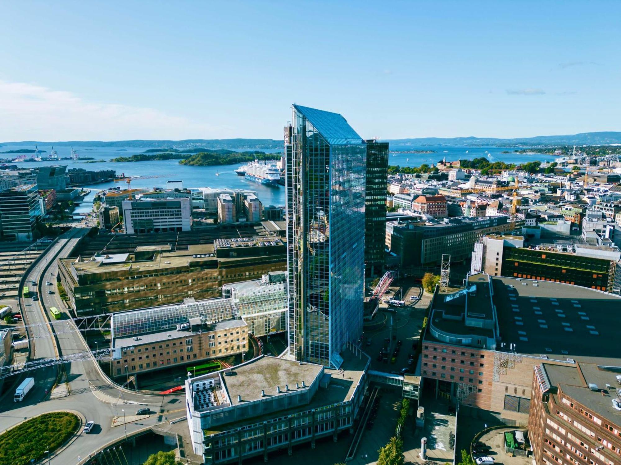 Radisson Blu Plaza Hotel, Осло Экстерьер фото